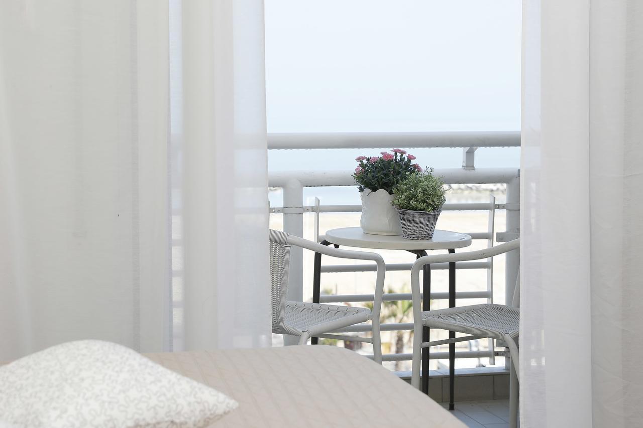 Hotel Lungomare Cattolica Extérieur photo